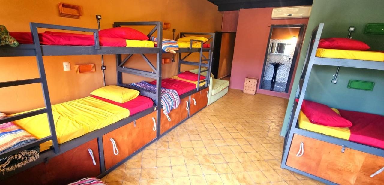 Circo Hostel Asuncion Luaran gambar